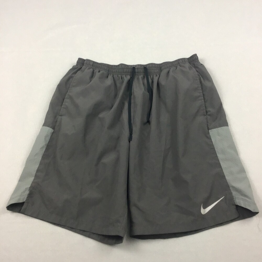 Nike Shorts Men Extra Large Gray Solid Woven Swoosh Logo Lining Lightweight XL